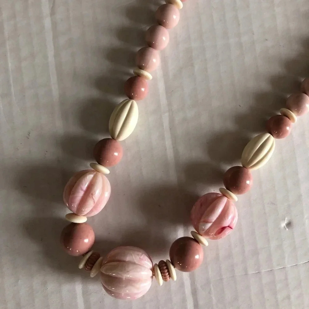 Vintage Chunky Beaded Necklace